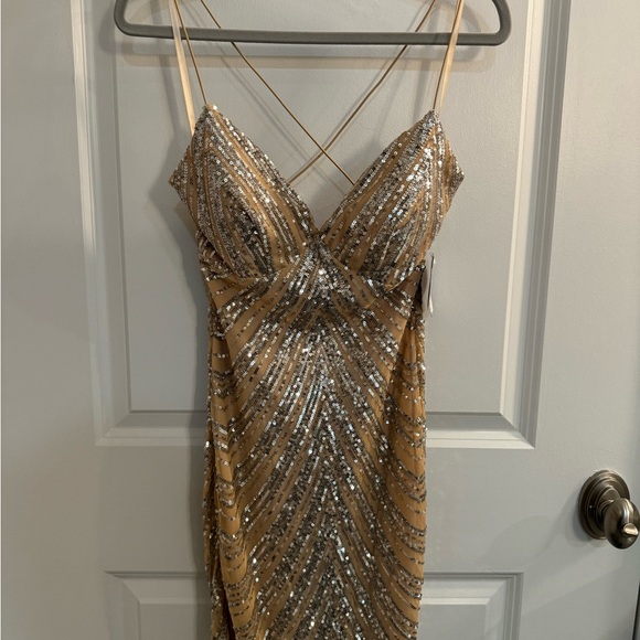 WINDSOR Sequin Dress - Picture 5 of 7